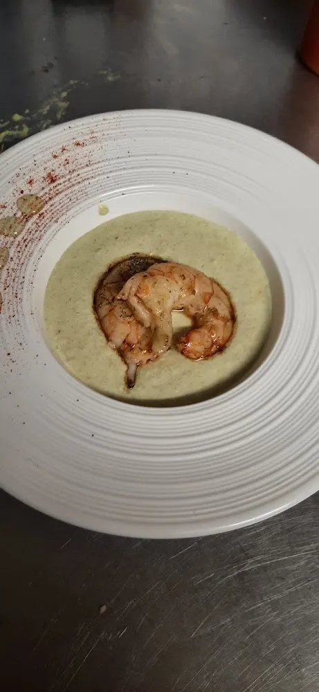 Creme D'asperge Et Gambas Snakees